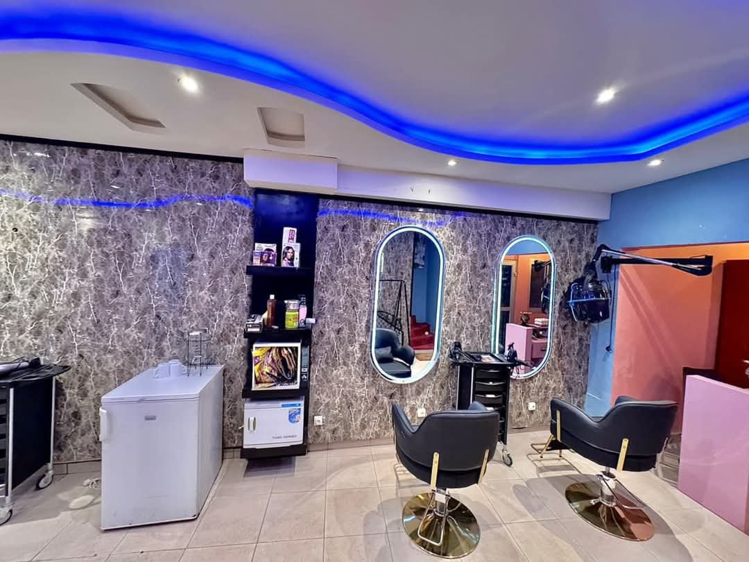 Institut de beauté à louer, Bonapriso, Douala