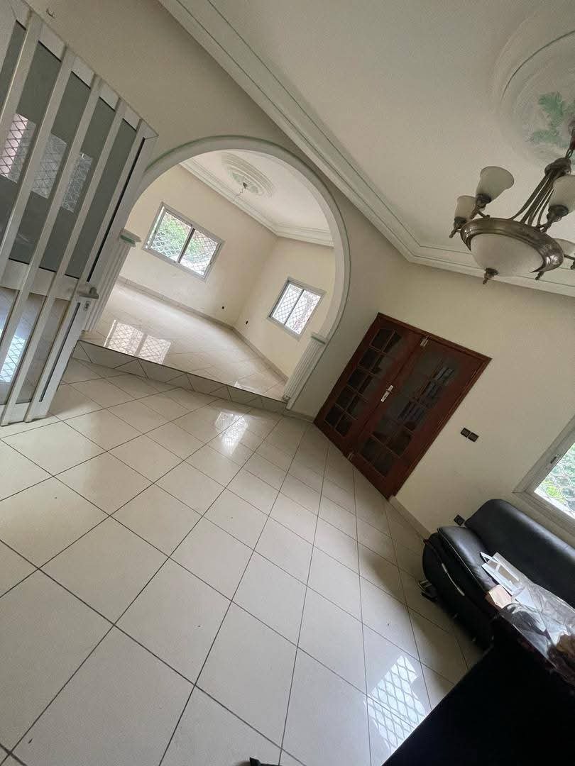 Duplex à vendre, Logpom, Douala.