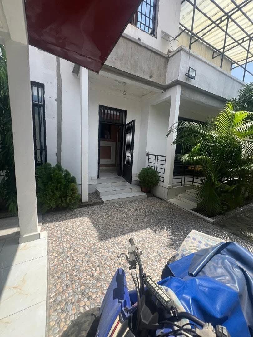  Duplex à louer, Youpwe, Douala 