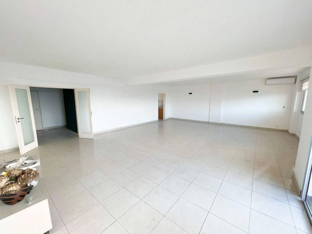 Appartement à louer, Akwa, Douala 