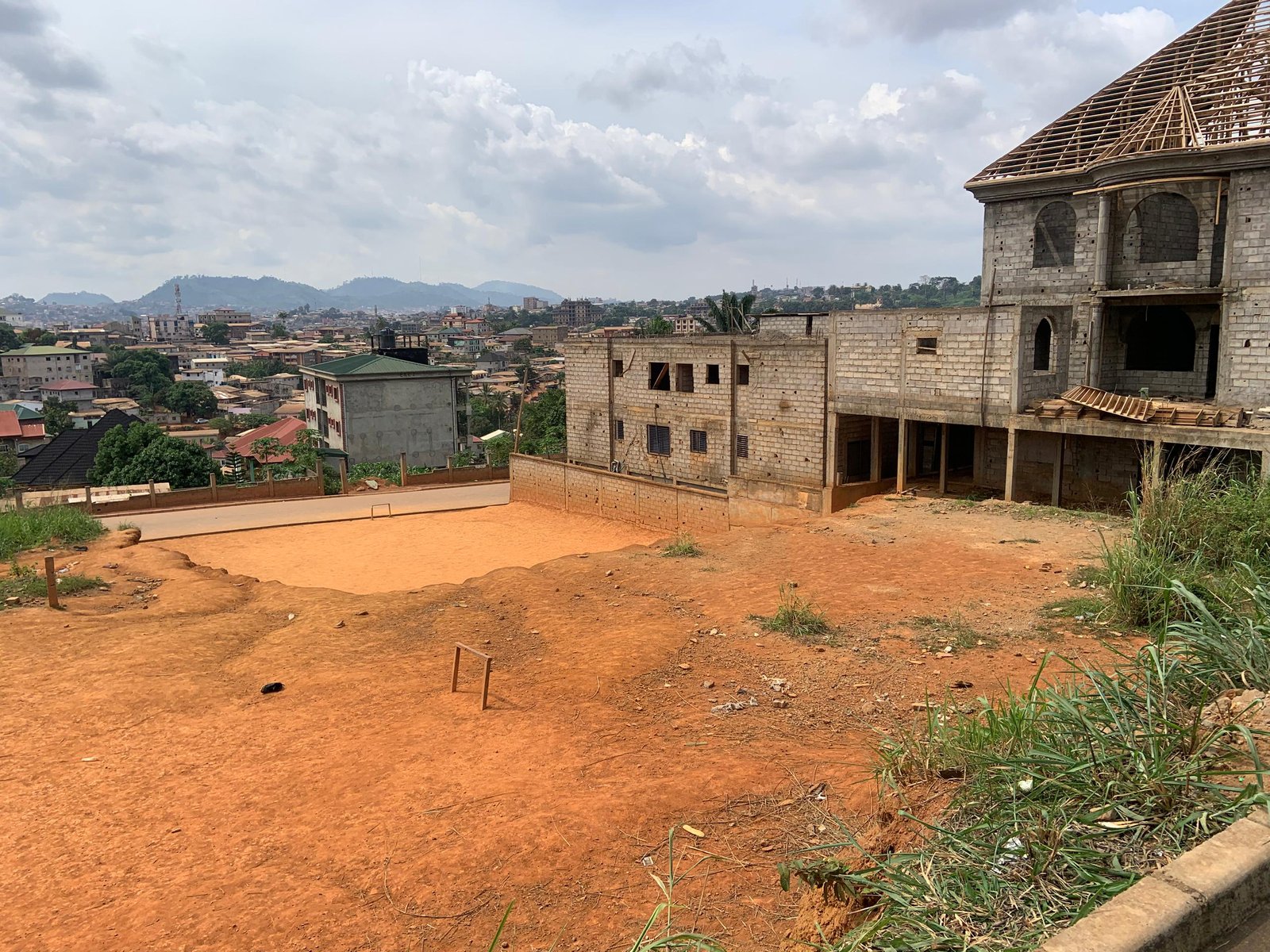 Terrain titré à vendre, Damas, Yaoundé 