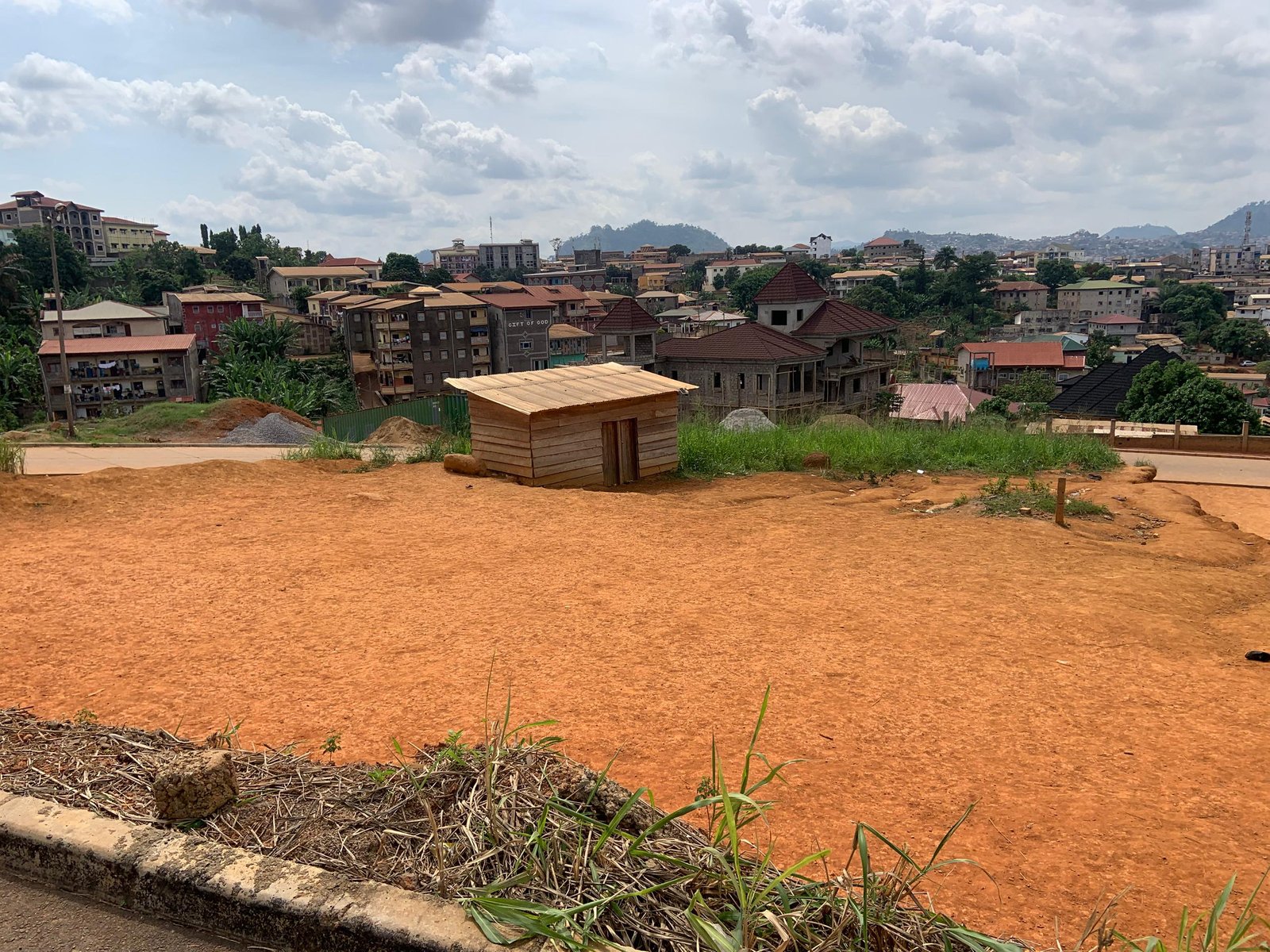 Terrain titré à vendre, Damas, Yaoundé 