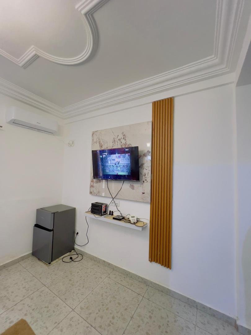 Chambre meublée à louer, Ndogbong, Douala 