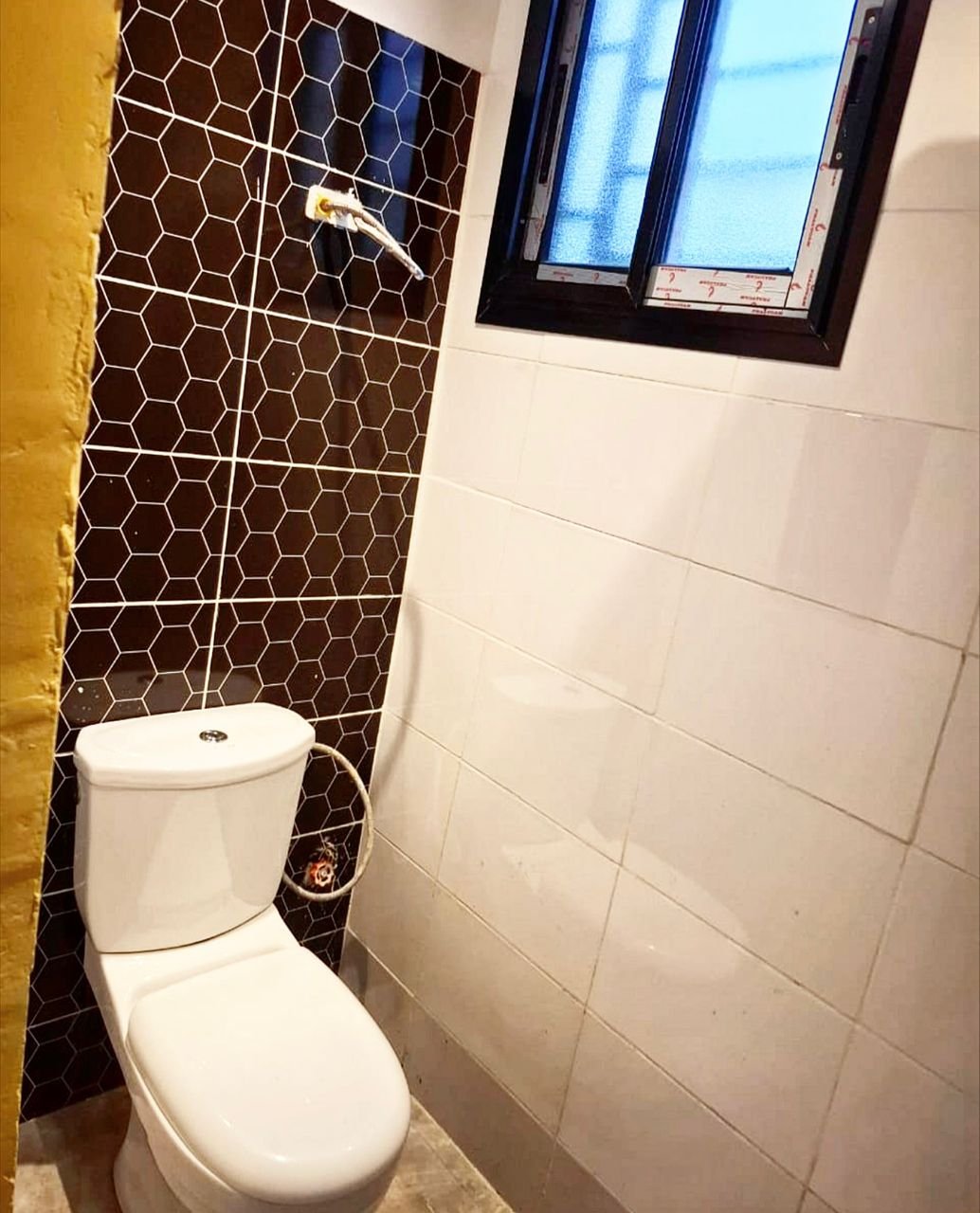 Studio meublé à louer, Obili, Yaoundé 