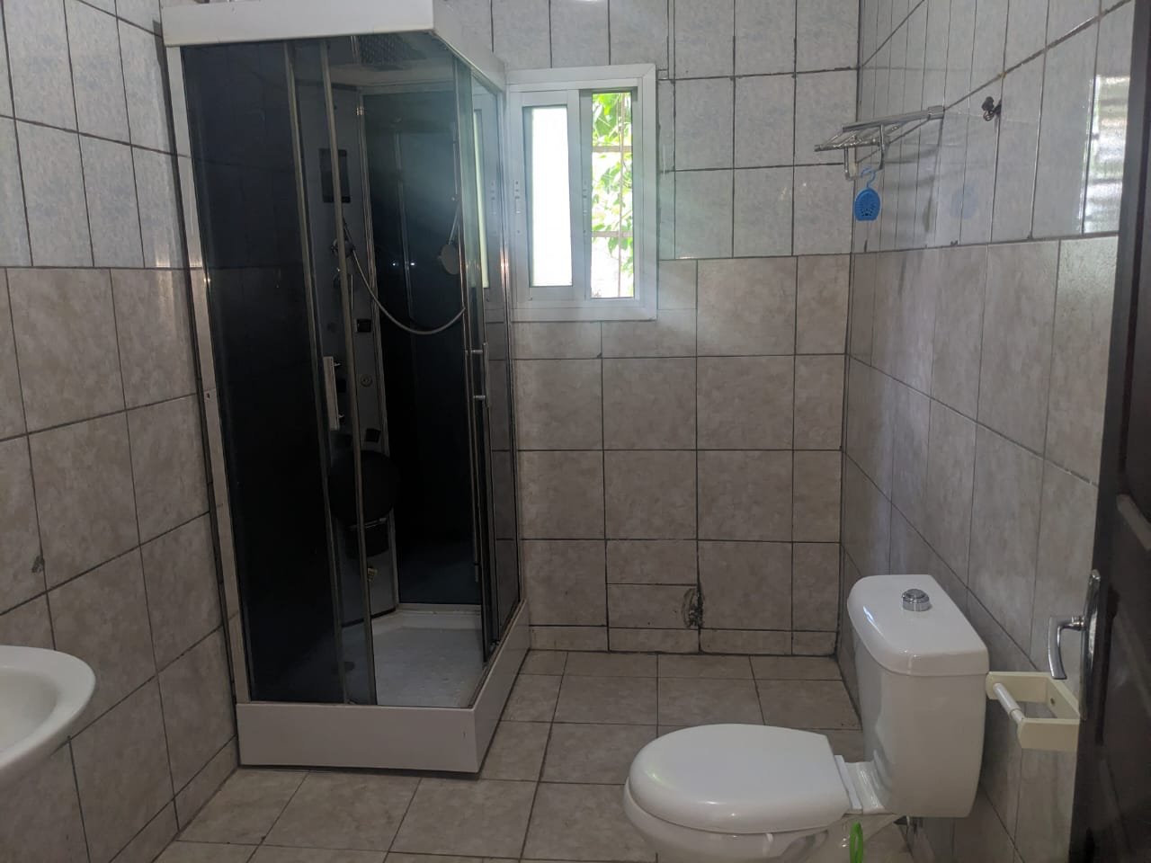 Villa à louer, Bastos, Yaoundé 