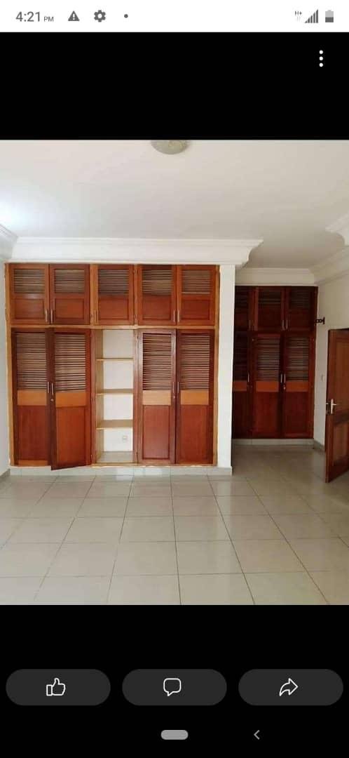 Appartement à louer, Ndogbong, Douala