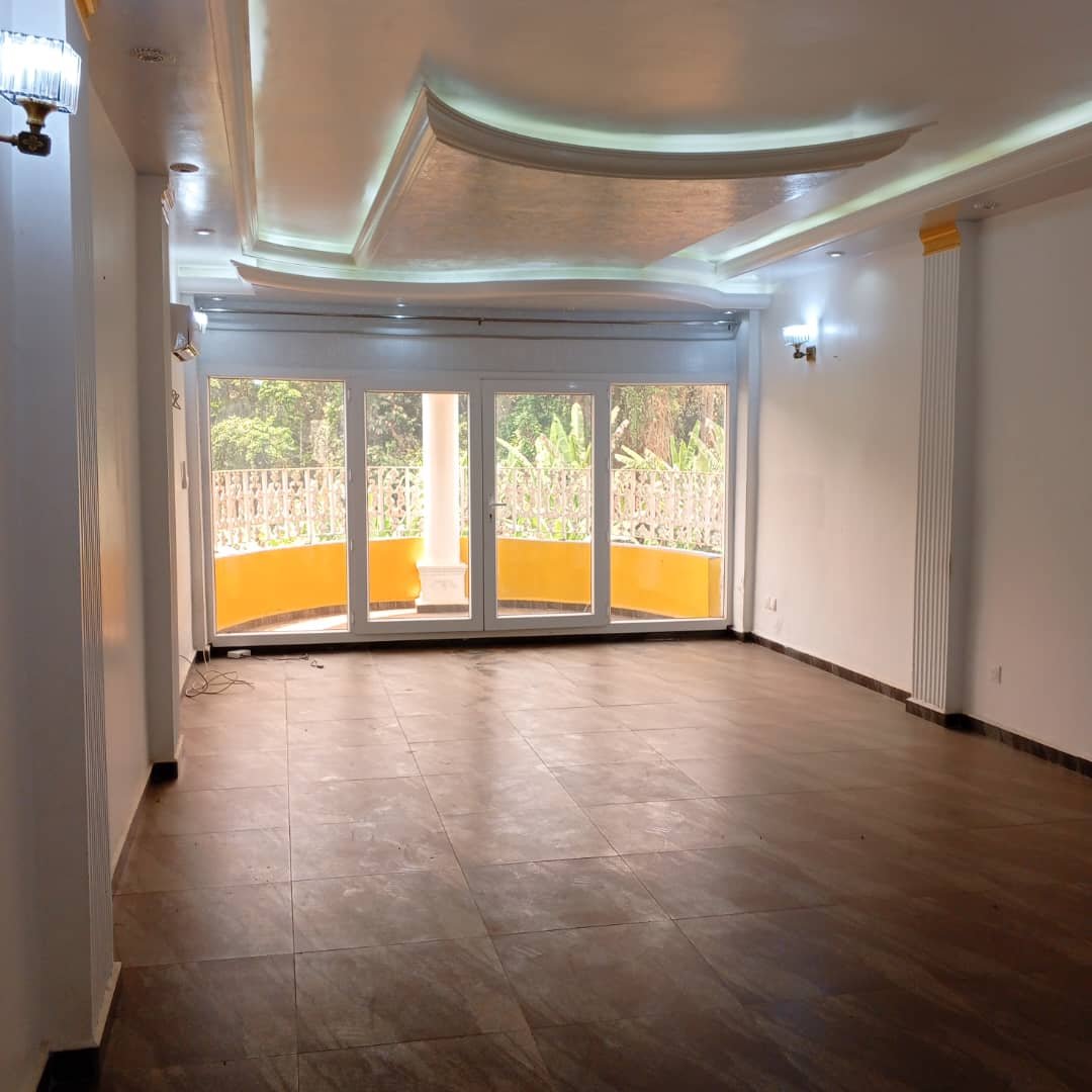 Appartement  à louer, Golf, Yaoundé 