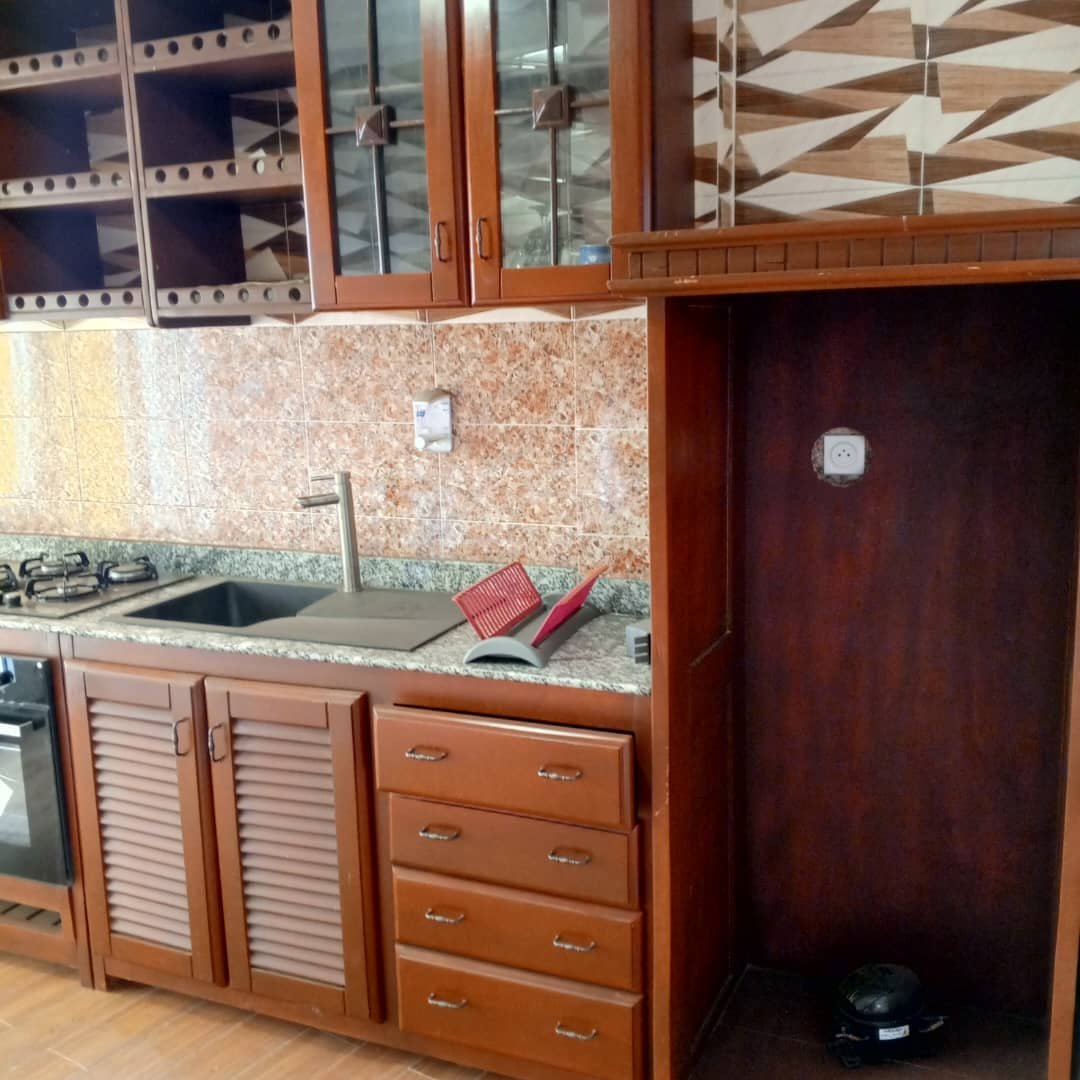 Appartement à louer, Bastos, Yaoundé 