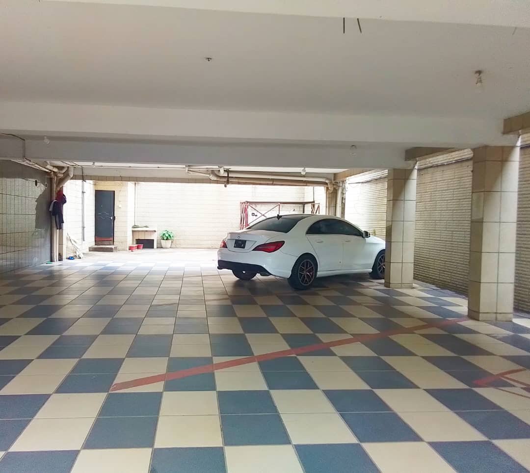 Appartement à louer, Bastos, Yaoundé 