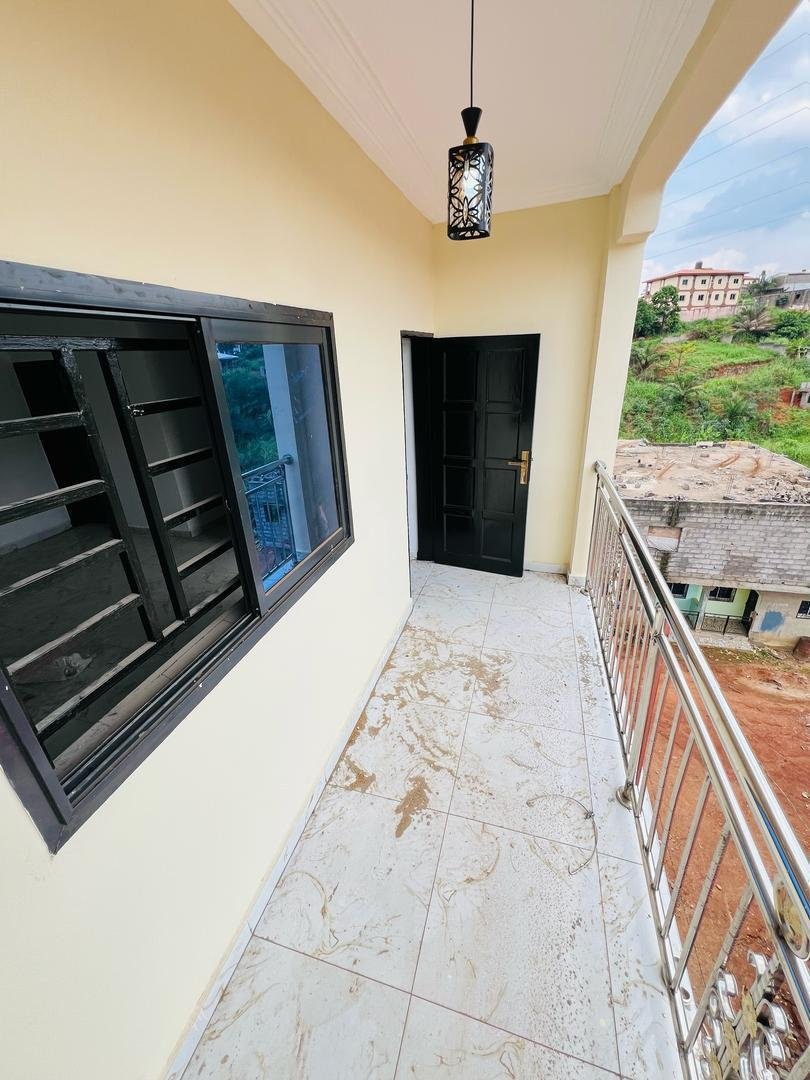 Studio à louer, Olembe, Yaoundé  