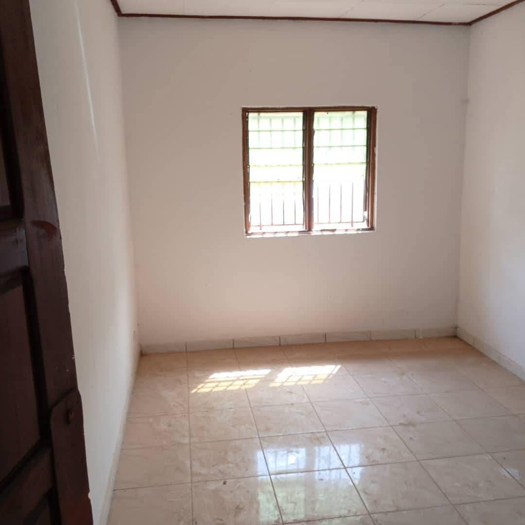 Villa à louer ,Titi garage, Yaoundé 