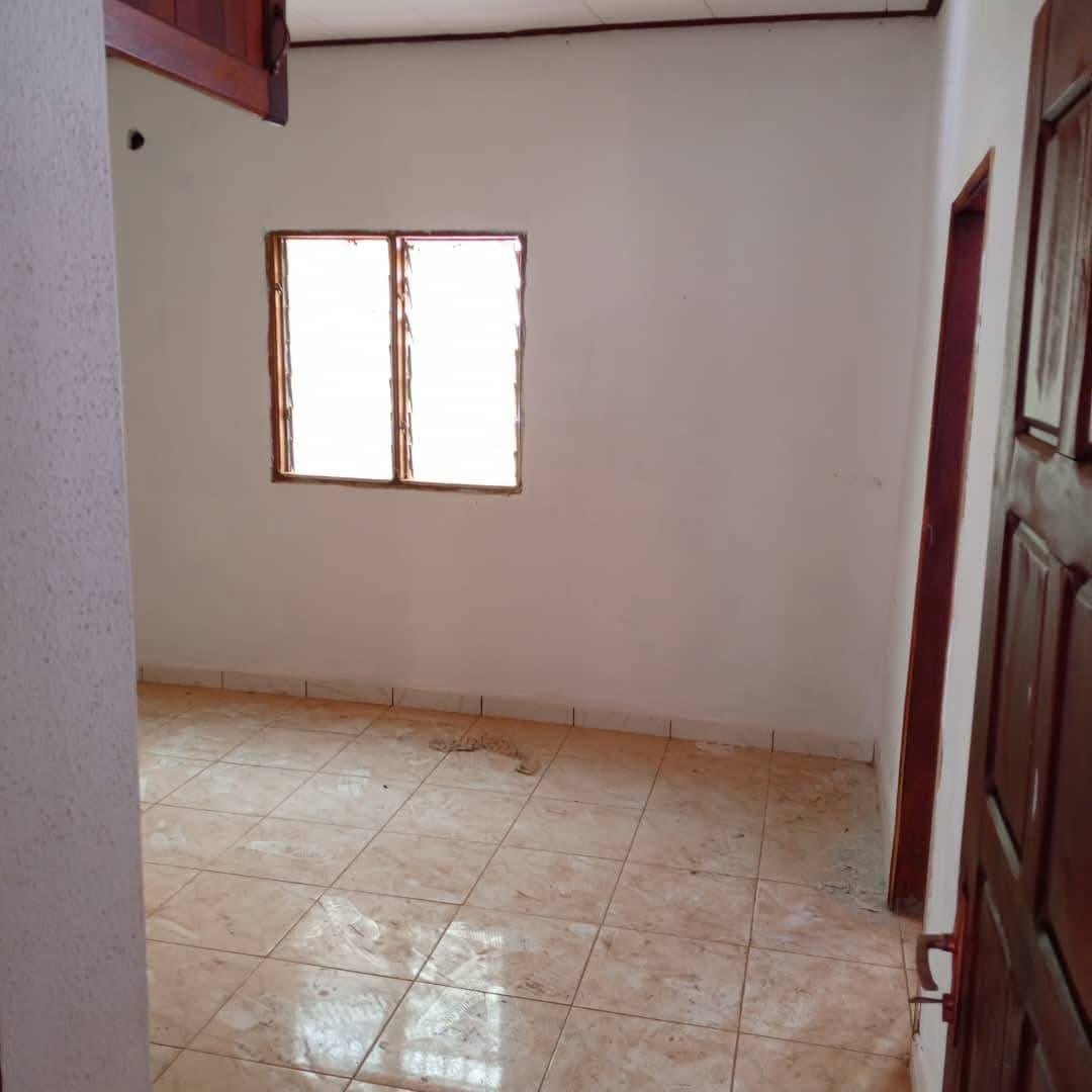 Villa à louer ,Titi garage, Yaoundé 