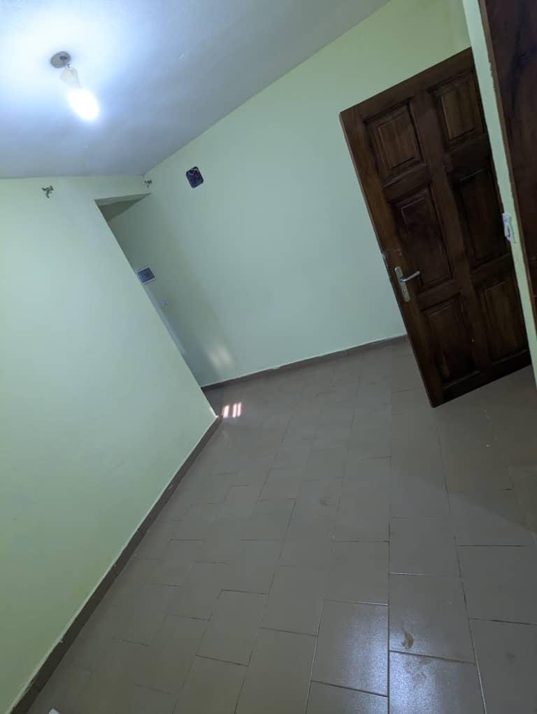 Studio à louer, Etoudi, Yaoundé 