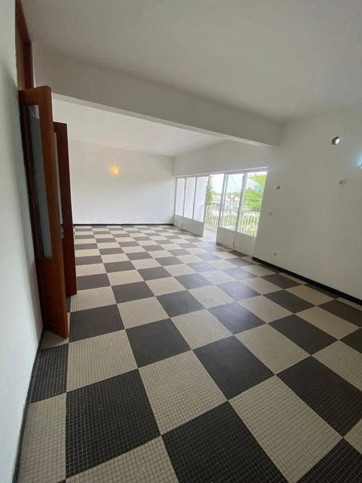  Appartement à louer, Bonapriso, Douala