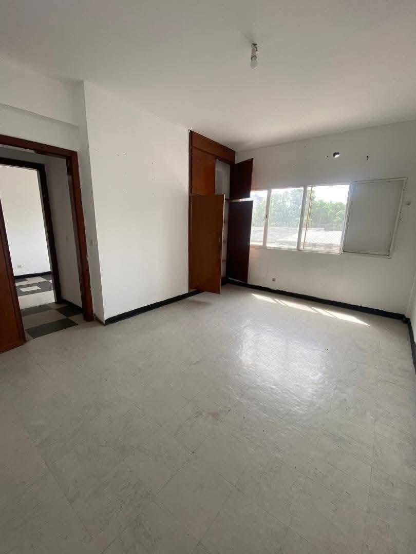  Appartement à louer, Bonapriso, Douala