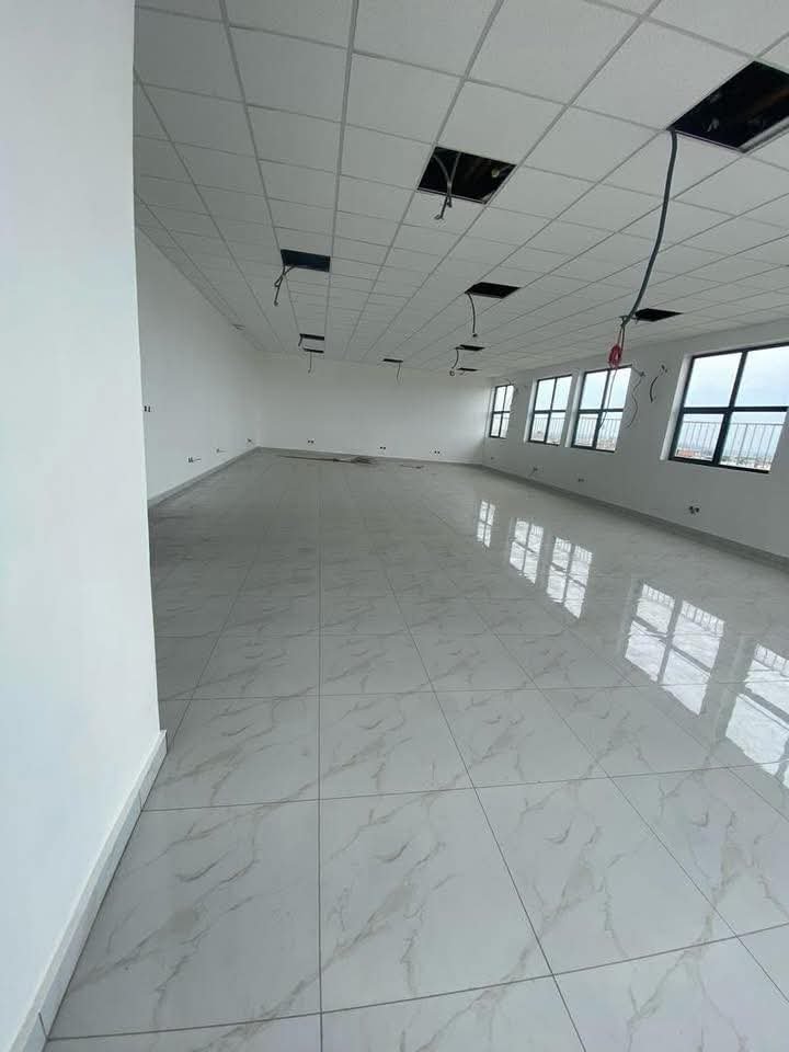 Bureau  à louer, Bonapriso, Douala