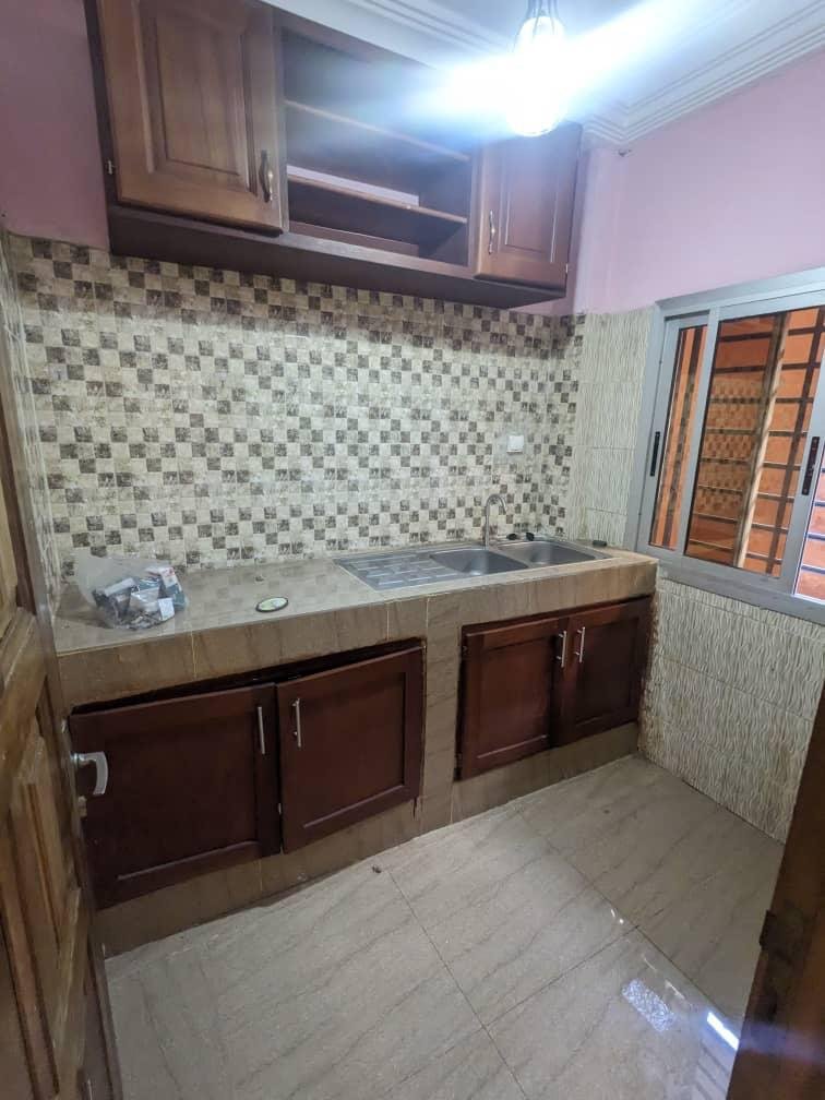 Studio à louer, Nkolfoulou, Yaoundé 