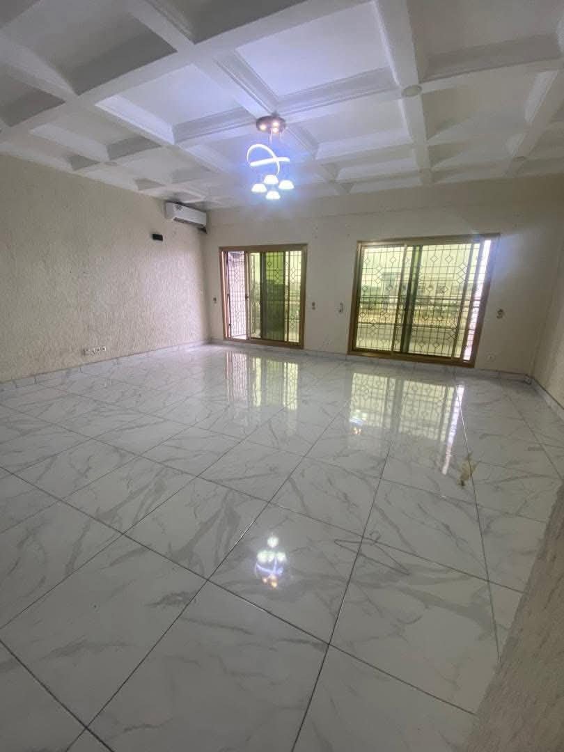 Appartement à louer, Bonadibawoto, Douala