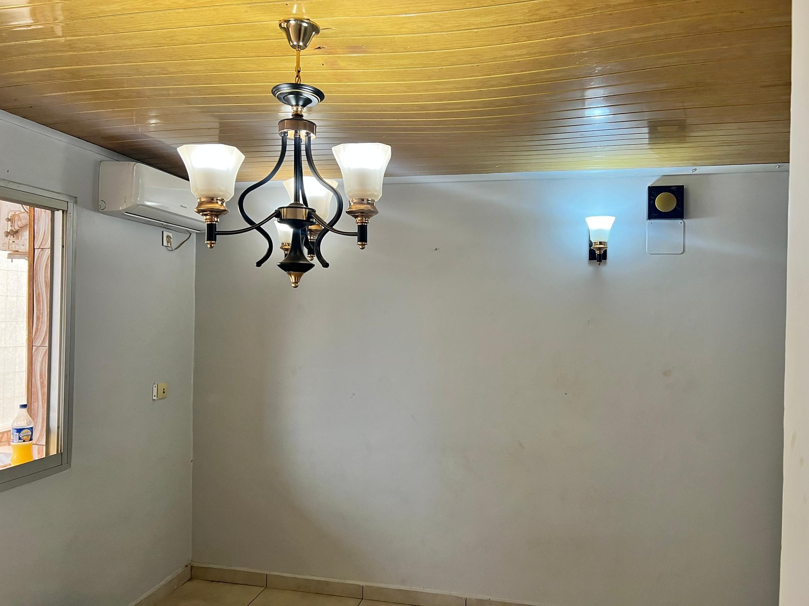 Studio moderne à louer, Ngousso, Yaoundé 