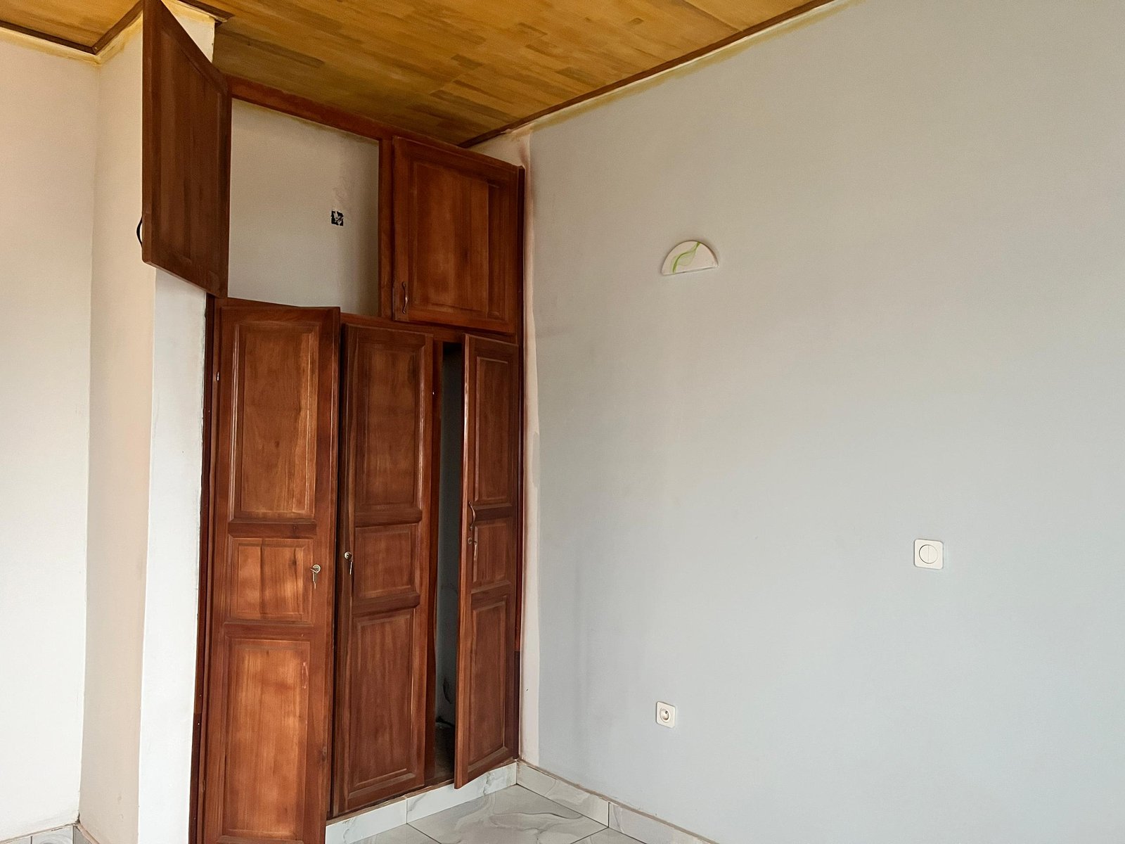 Studio moderne à louer, Nkodengui, Yaoundé 