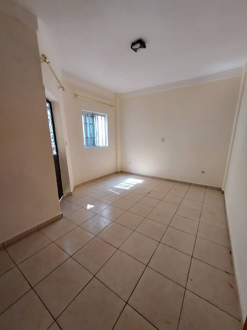 Appartement à louer, Omnisport, Yaoundé 