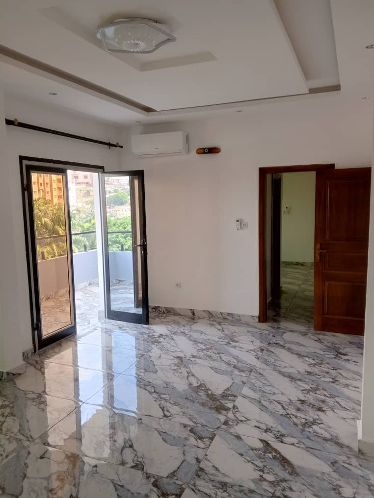 Appartement moderne à louer, Omnisport, Yaoundé 