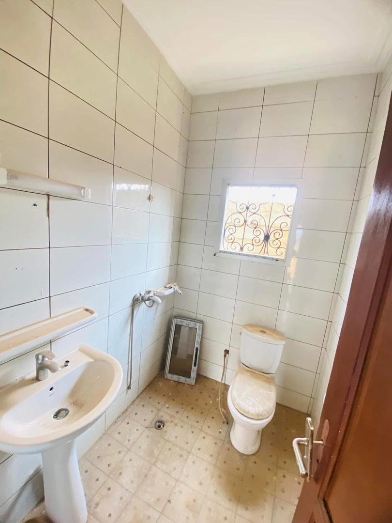 Appartement à louer, Odza, Yaoundé   