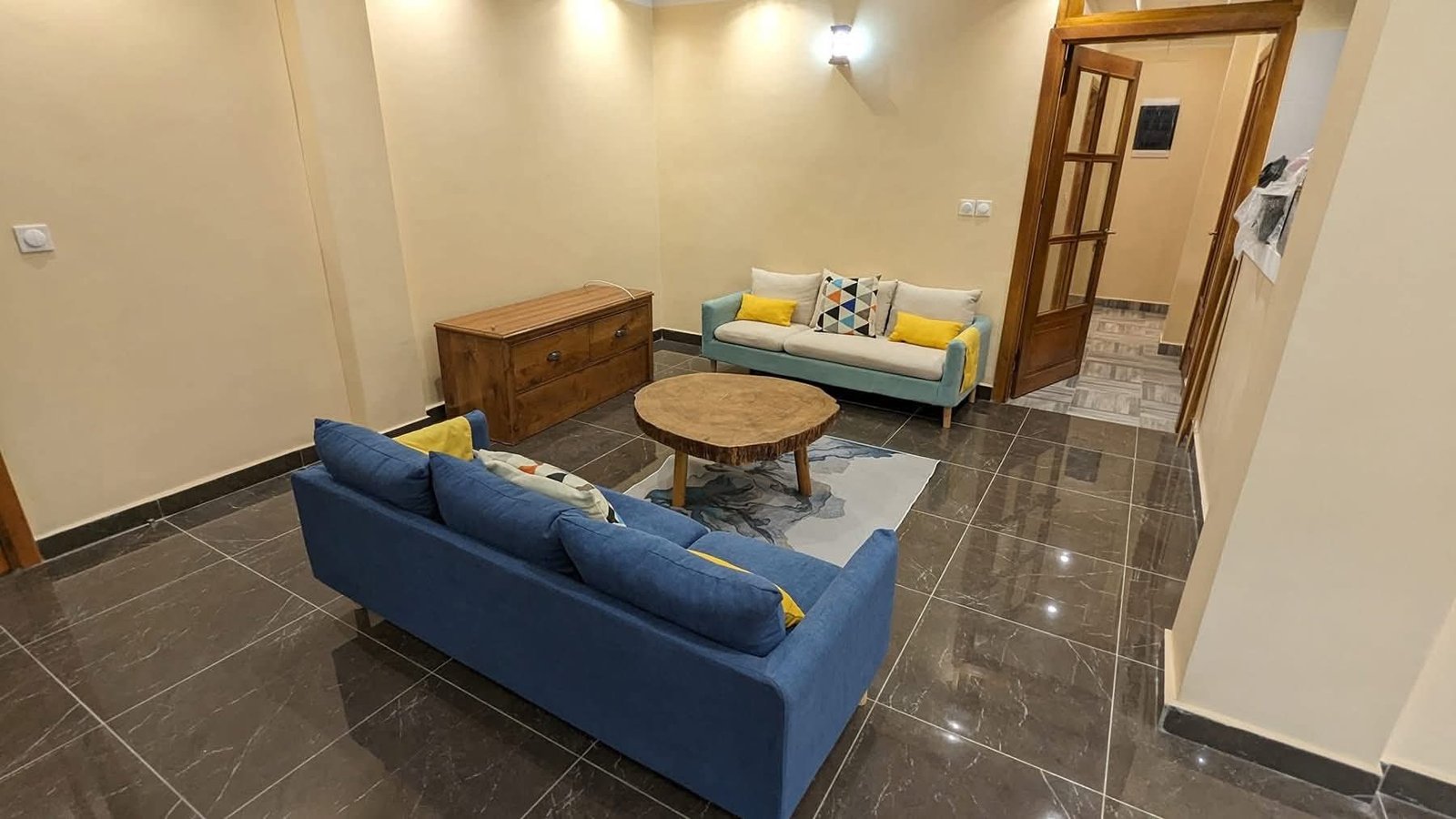 Appartement meublé à louer, Golf, Yaoundé 