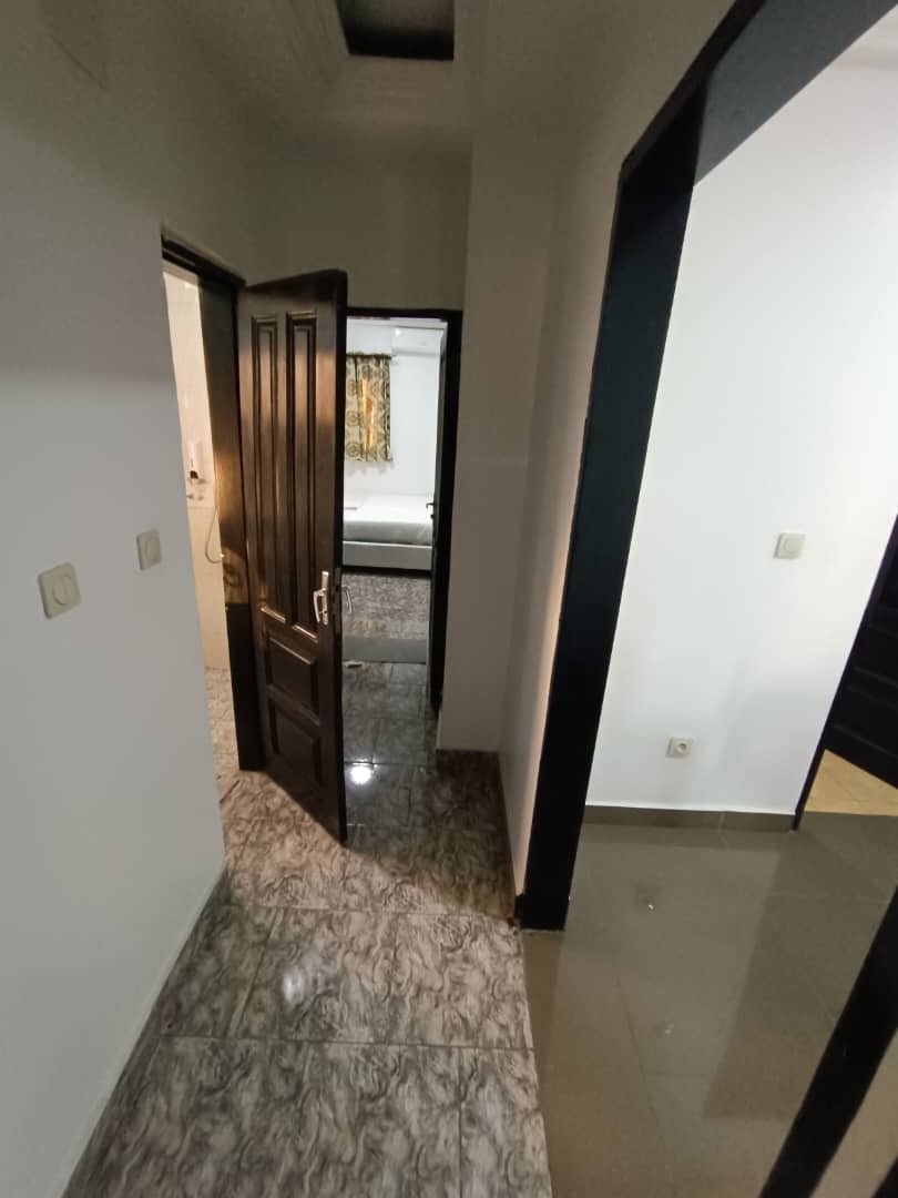 Appartement à louer, Makepe, Douala 