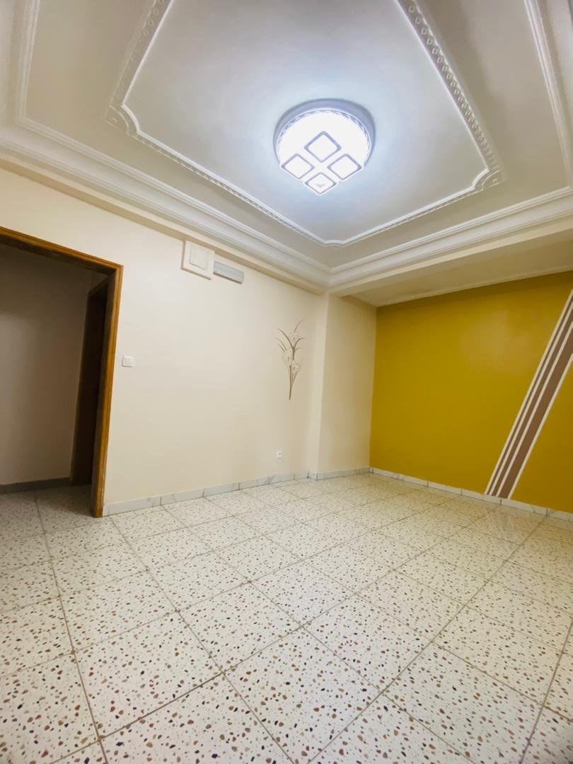 Studio à louer, Odza, Yaoundé 