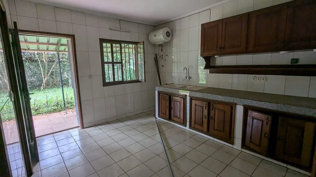 Duplex à louer, Bastos, Yaoundé
