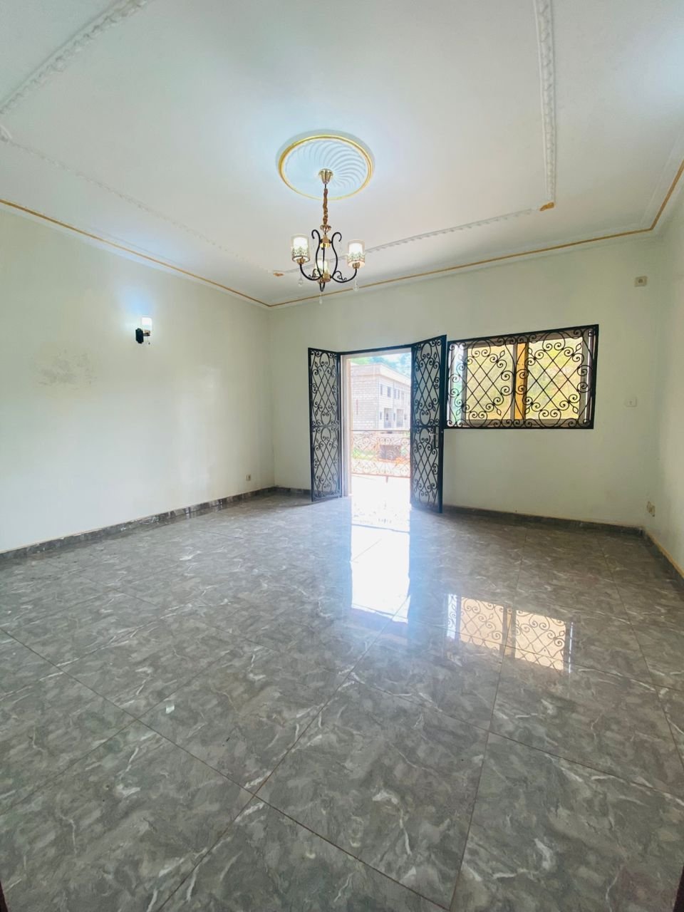Studio à louer, parcours Vita, Yaoundé 
