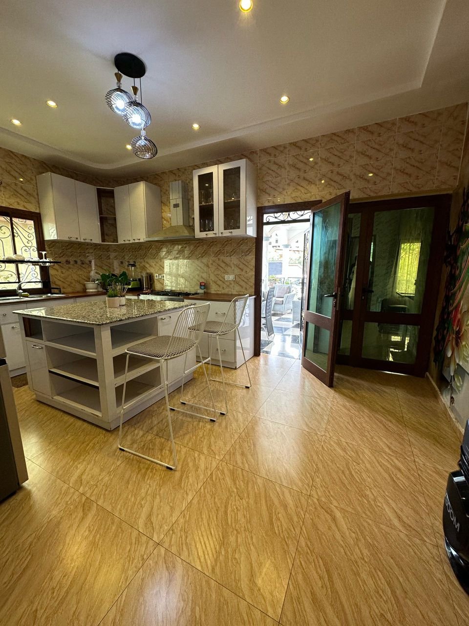 Duplex meublé à louer, Odza, Yaoundé  