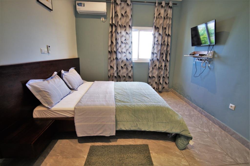 Studio meublé à louer, Odza, Yaoundé