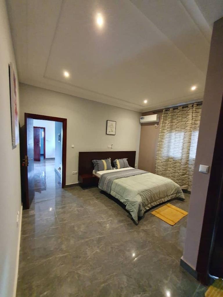 Studio meublé à louer, Odza, Yaoundé