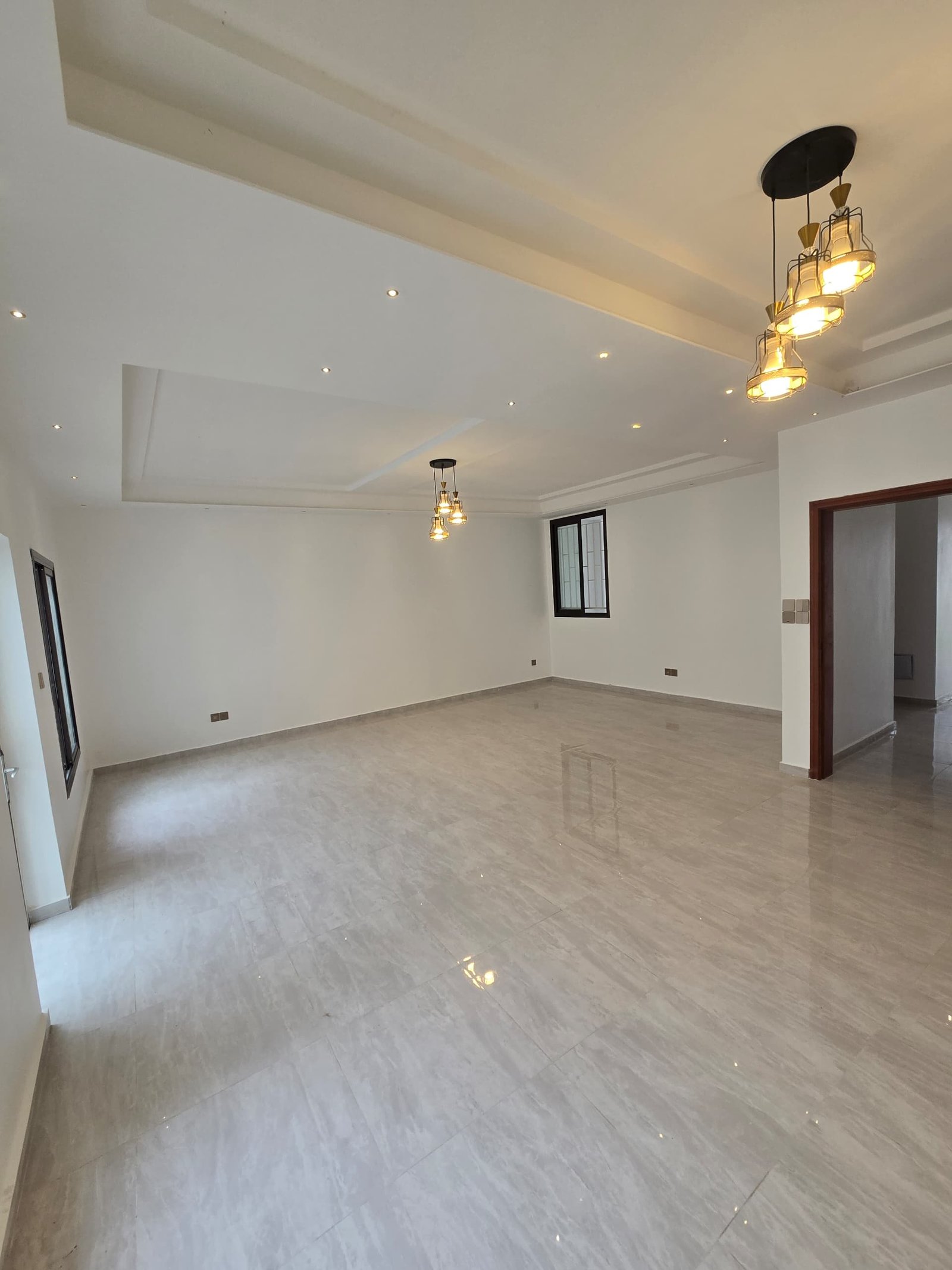 Complexe à vendre, Yassa, Douala