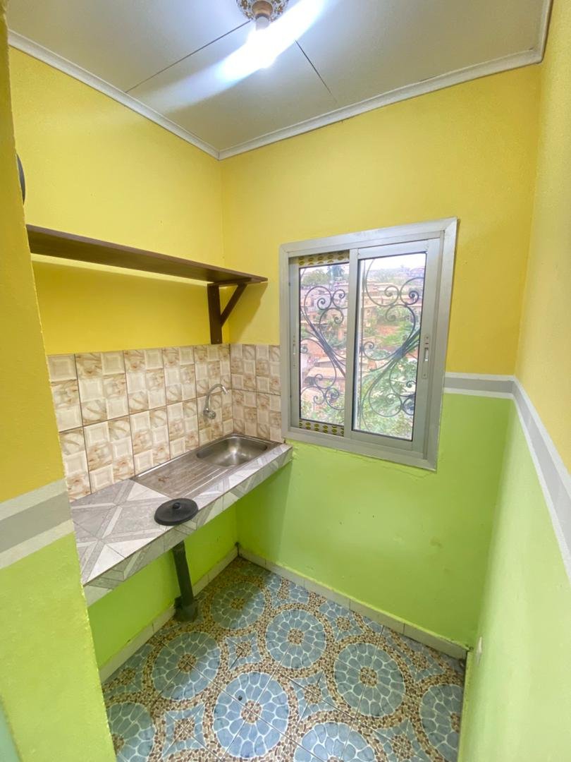 Studio moderne à louer, Simbock, Yaoundé
