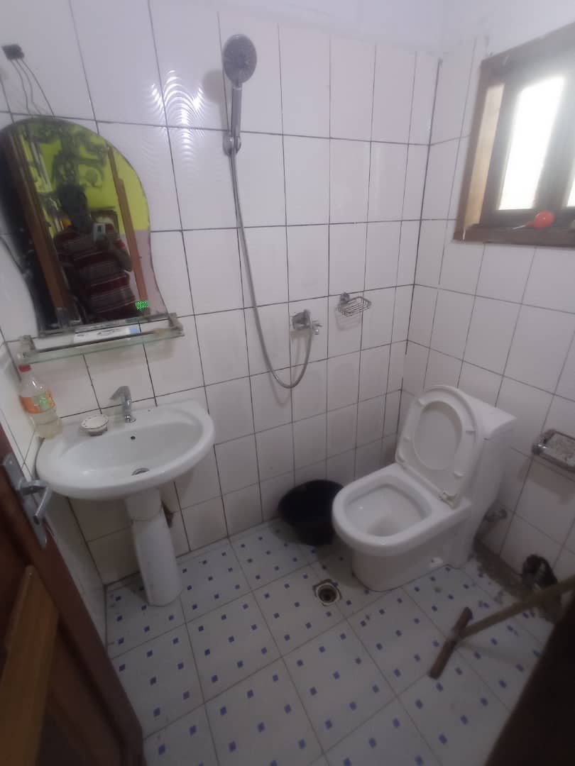Chambre moderne à louer, Nkolbisson, Yaoundé