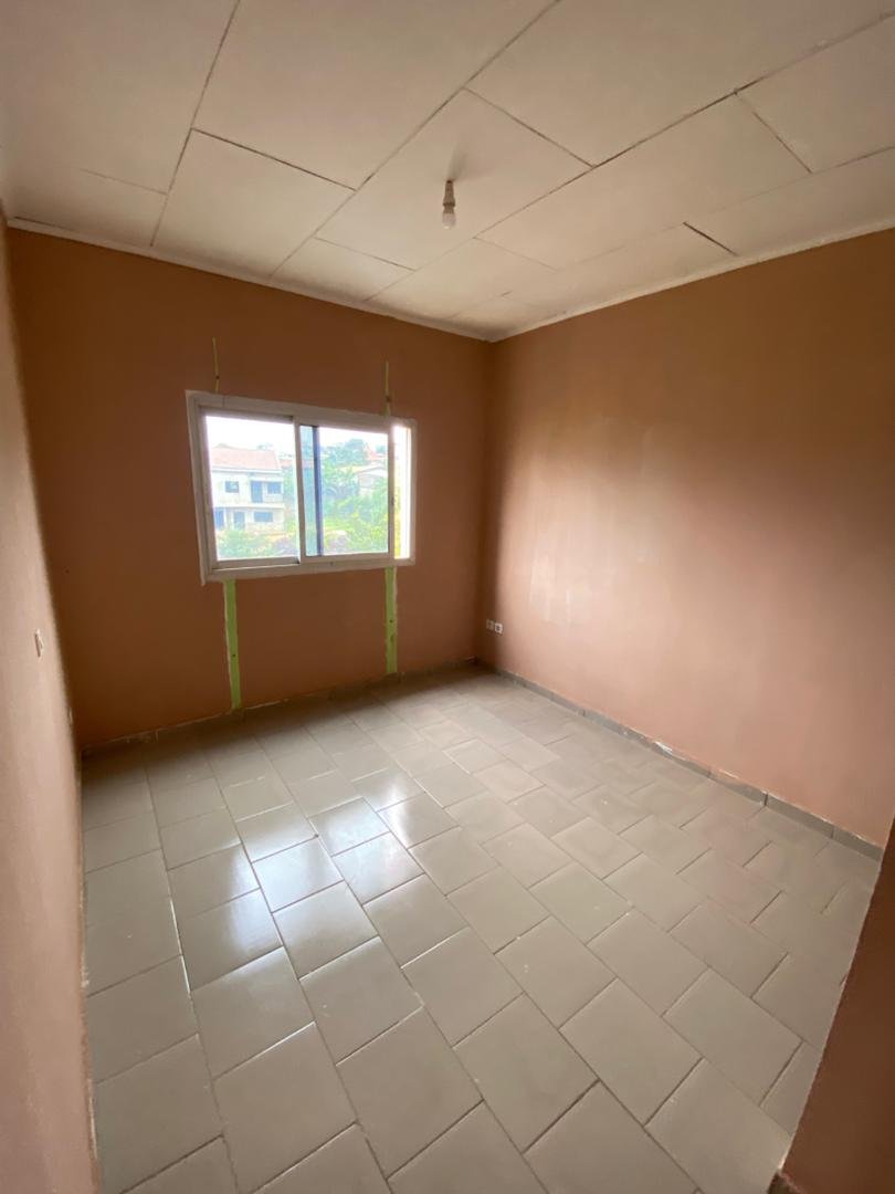 Appartement moderne à louer, Barrière, Yaoundé