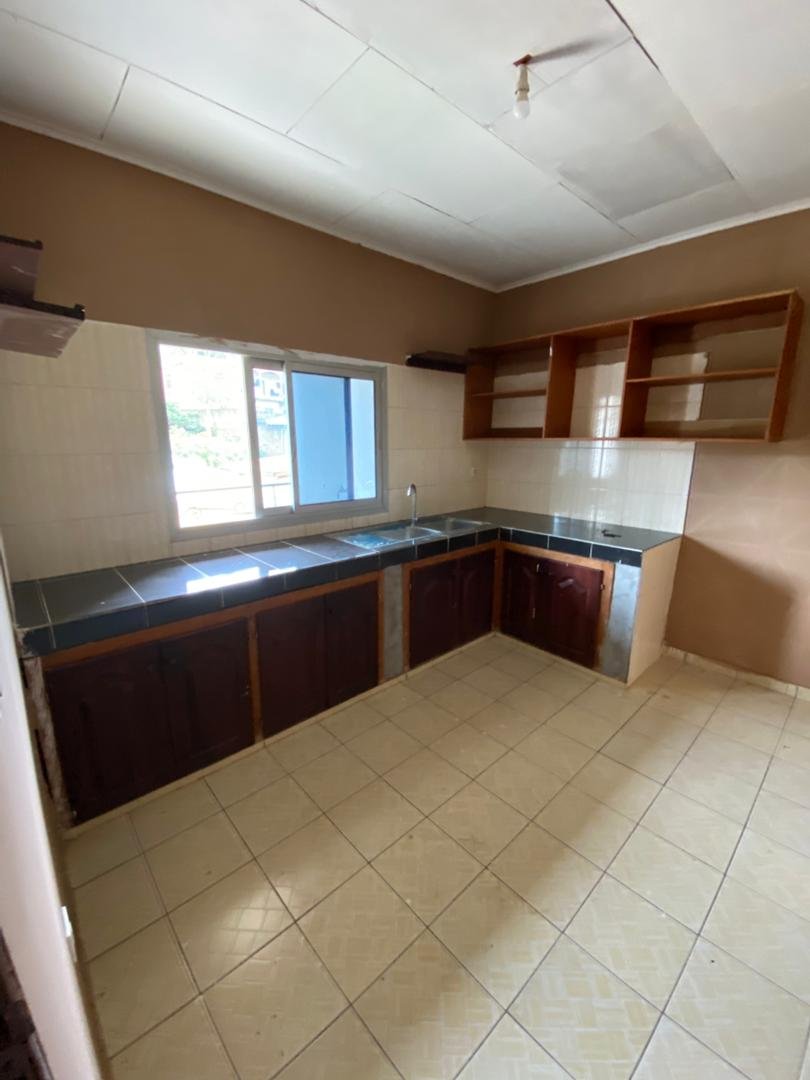 Appartement moderne à louer, Barrière, Yaoundé