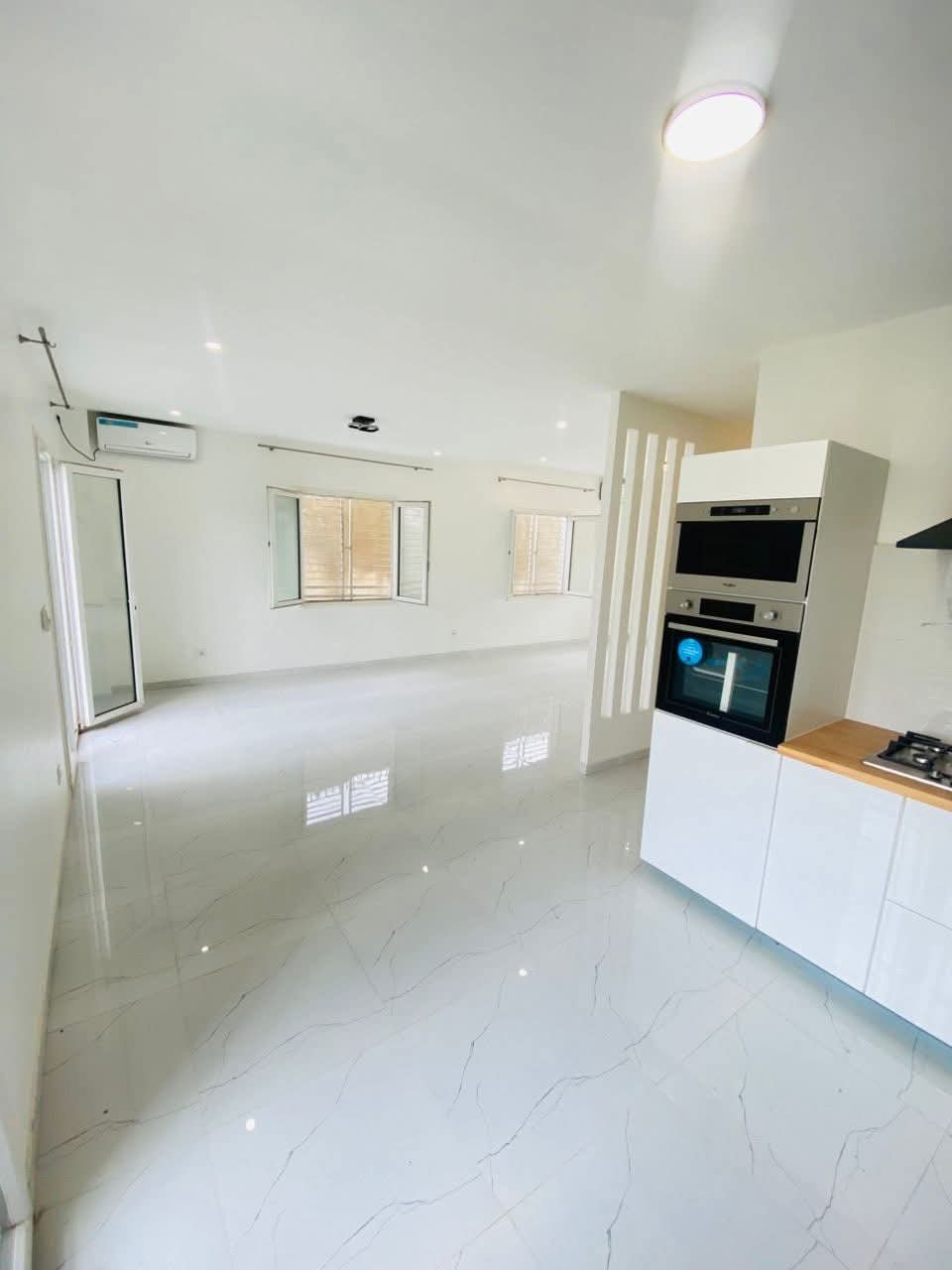 Duplex à Vendre, Ndogbong, Douala