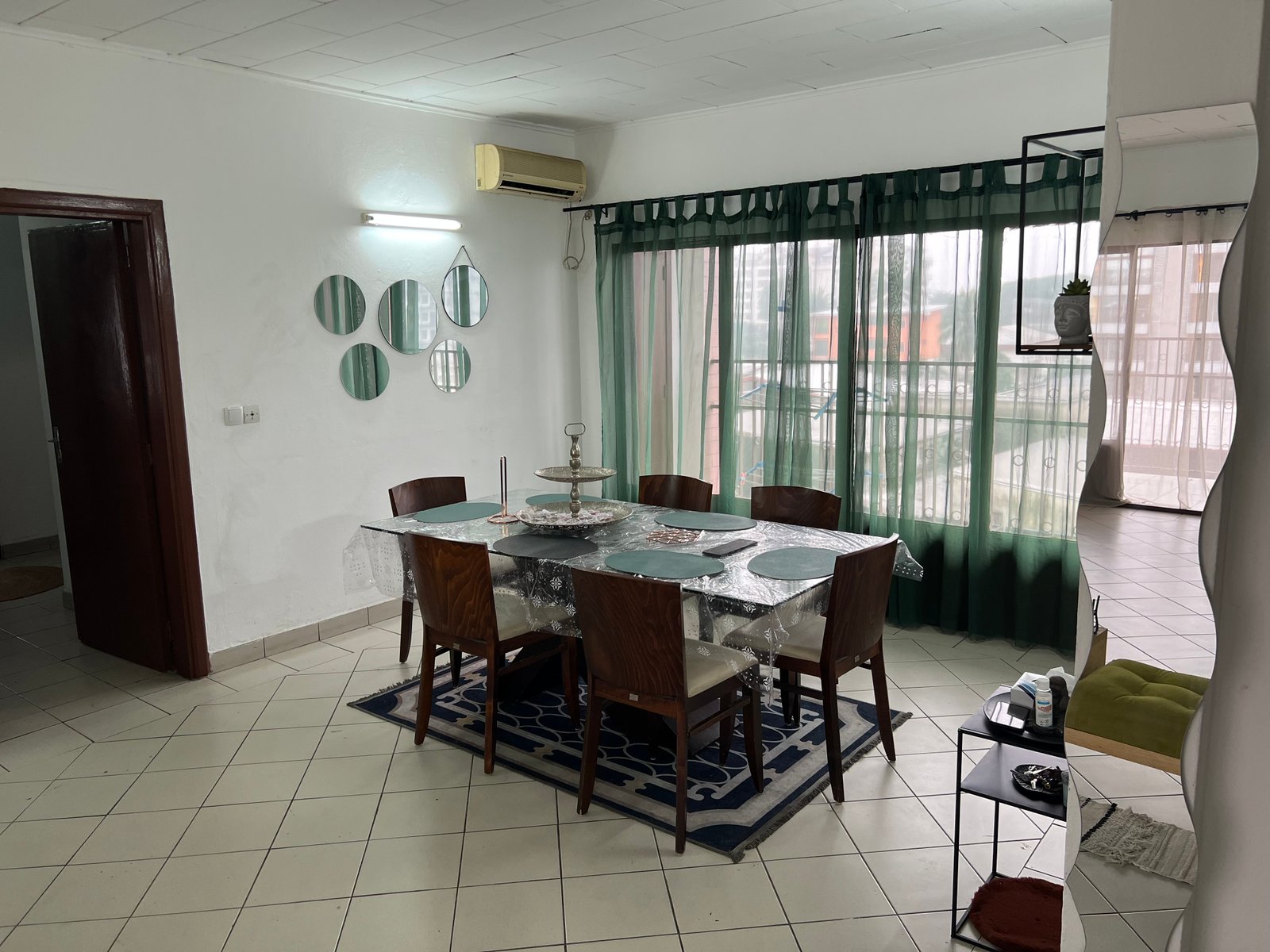 Bonapriso appartement meuble Piscine 2 chambres 