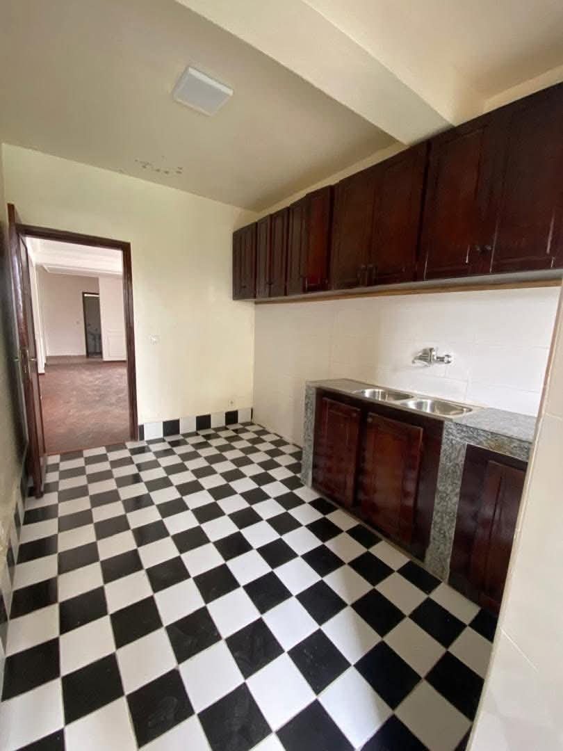 Appartement à louer, Bonapriso, Douala 