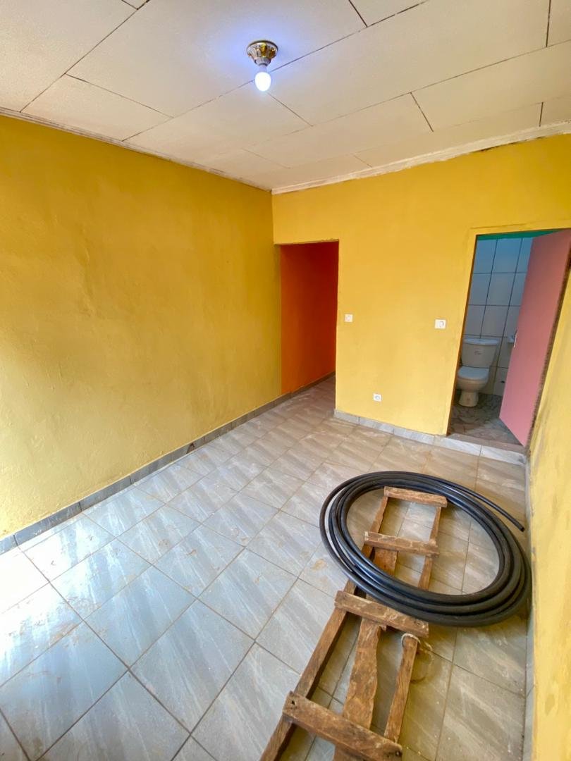 Chambre moderne à louer, Etoug-Ebé, Yaoundé 