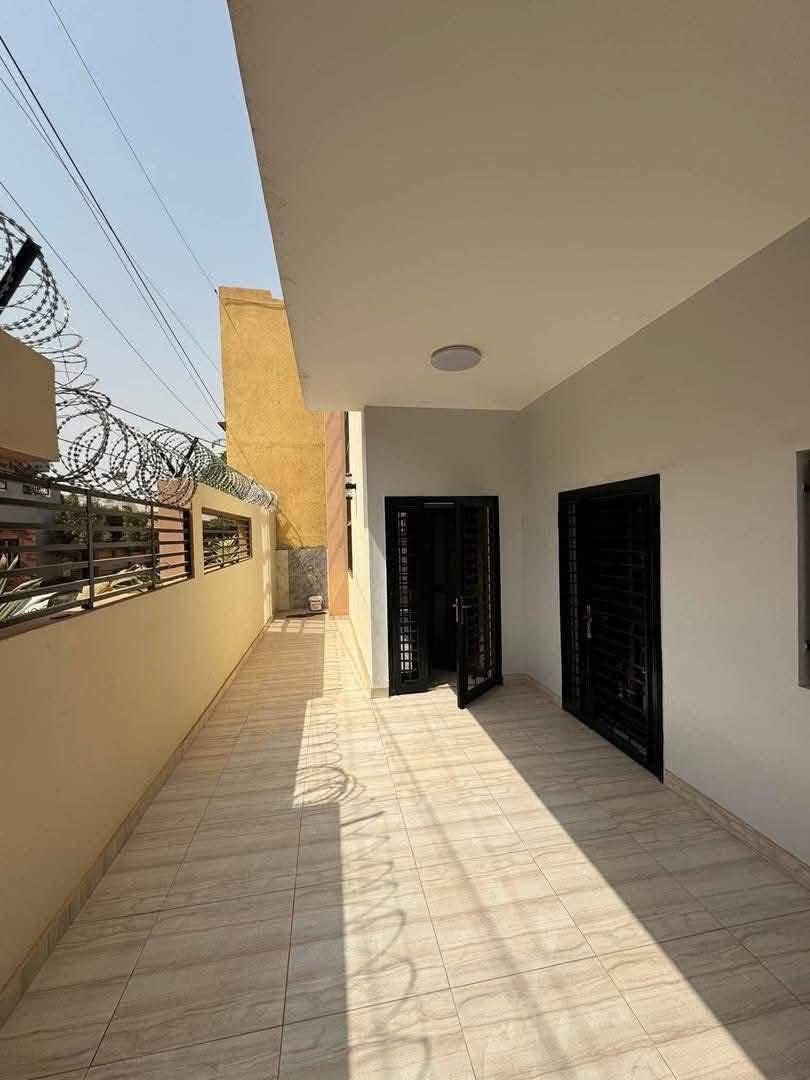 Duplex à vendre, Golf, Yaoundé 