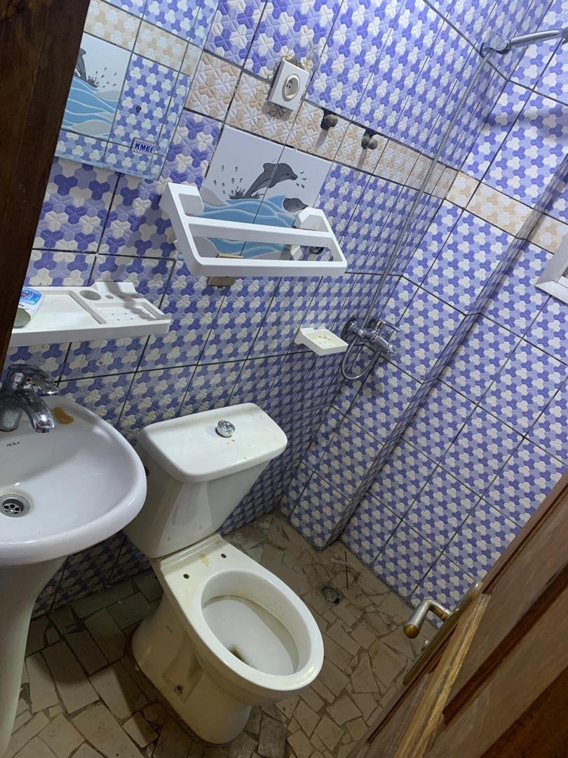 Studio moderne à louer, Essos, Yaoundé  