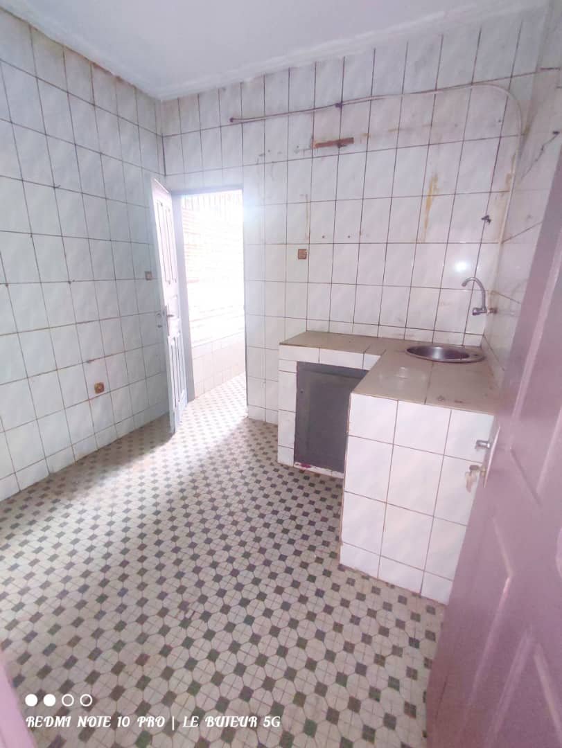 Appartement à louer, PK13, Douala 