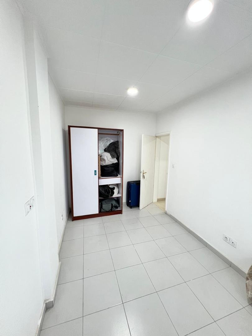 Appartement à louer, Cité des Palmiers, Douala 