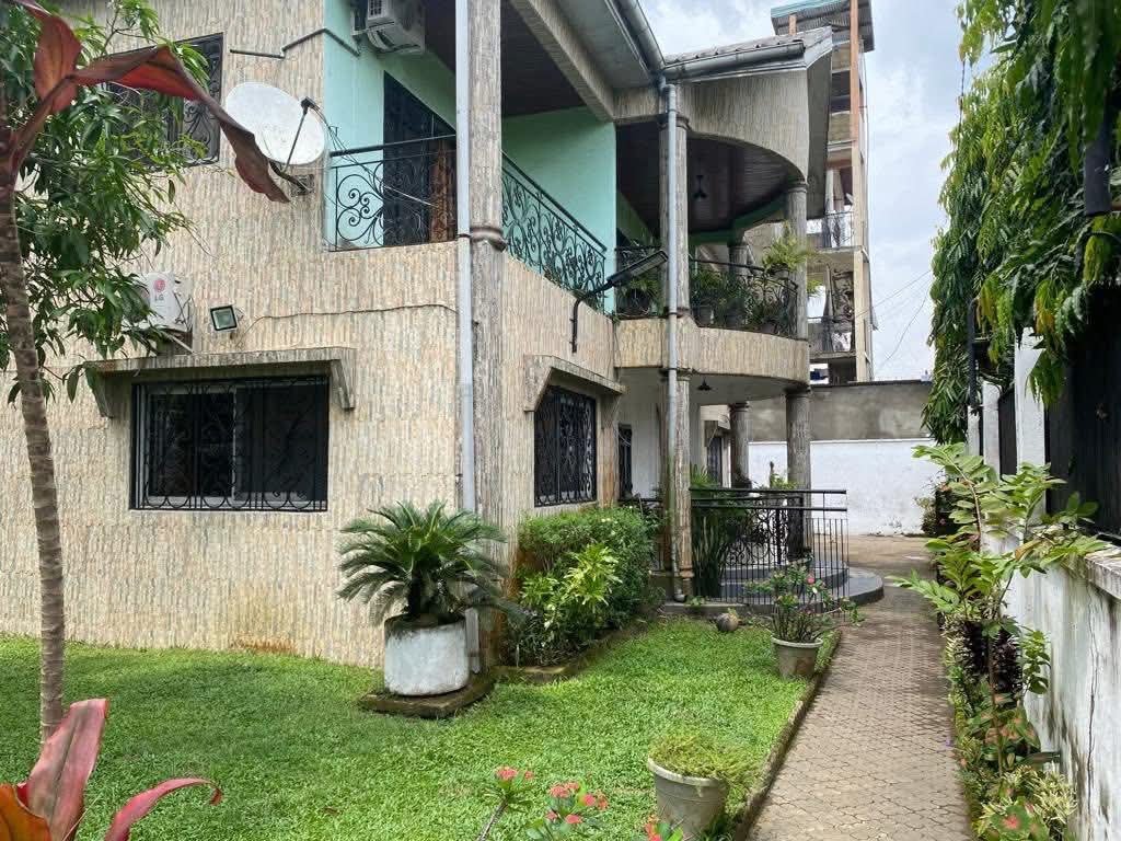 Duplex à vendre, Bonaberi, Douala