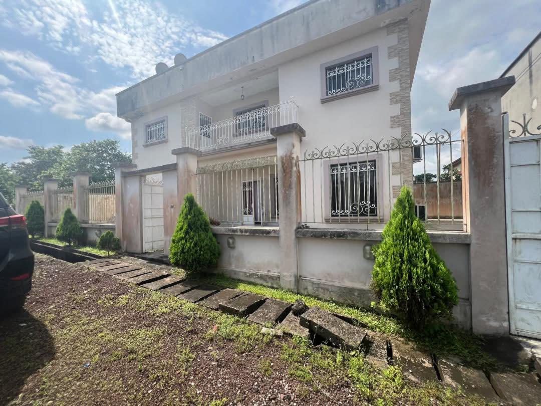 Duplex à louer, Yassa, Douala